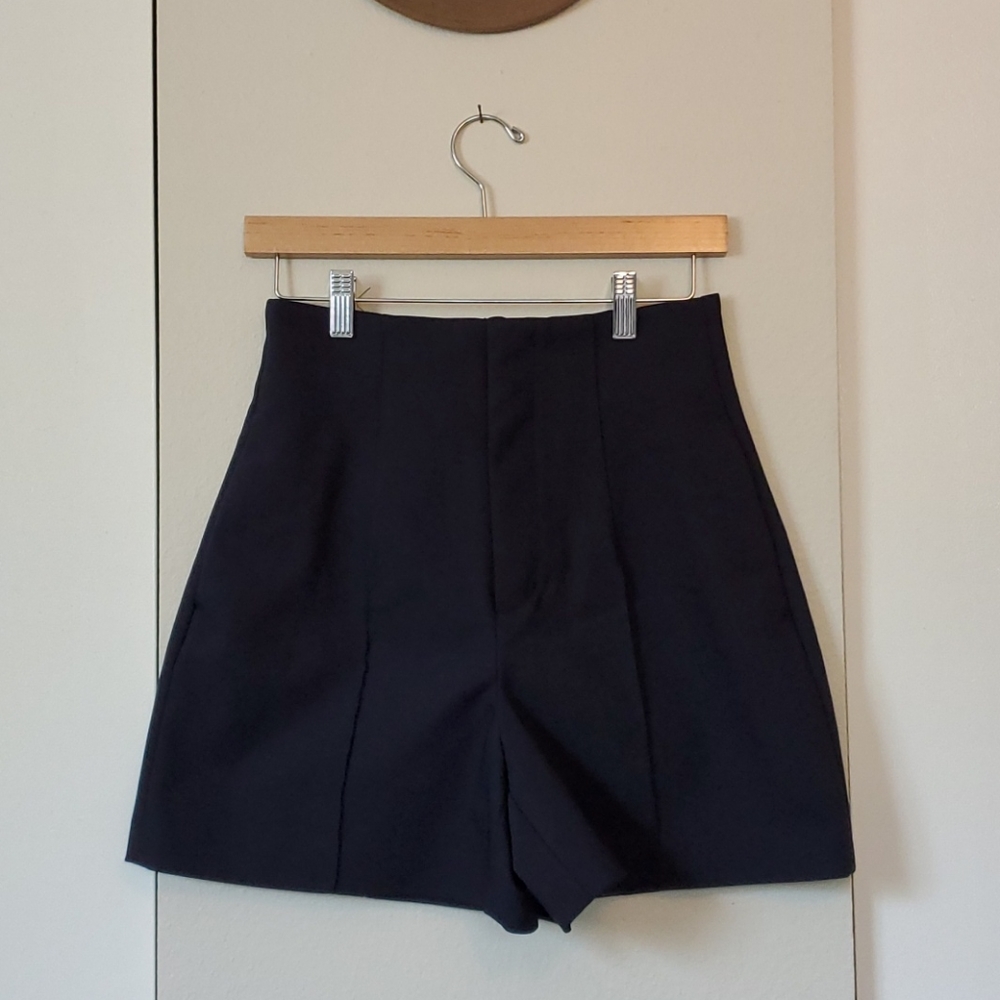 Structured Zara Woman Navy Shorts